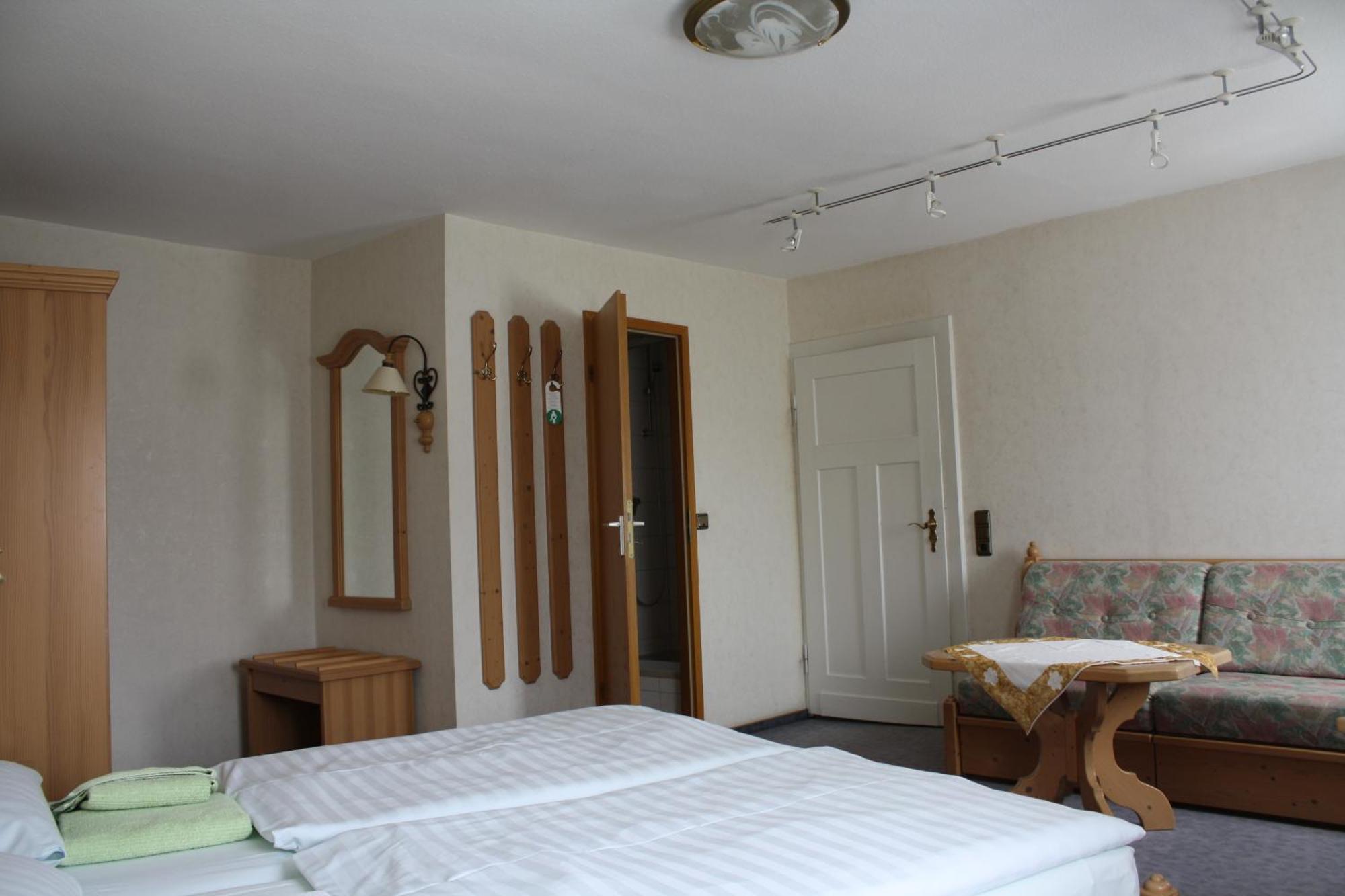 Hotel St. Hubertus Wallmerod Ngoại thất bức ảnh